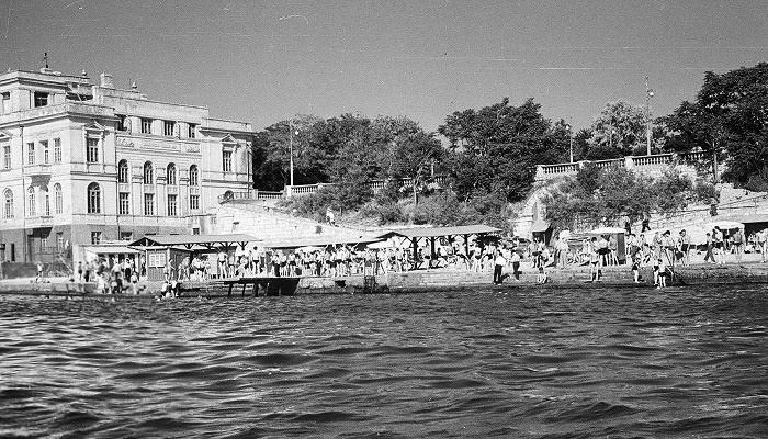 Приморский бульвар в Севастополе 1960 год пляж