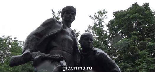Фото Памятник партизанам и подпольщикам
