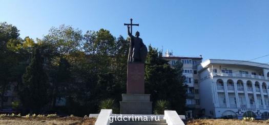 Фото Памятник князю Владимиру Великому