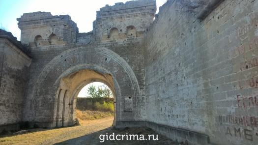 Фото Керченская крепость - форт Тотлебен