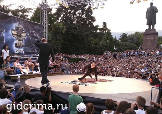 Фото Фестиваль уличных танцев Yalta Summer Jam 2017