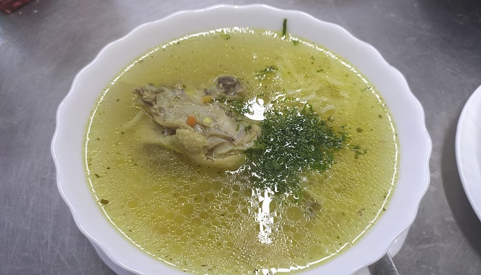 Куриный суп в Щебетовке в Крыму