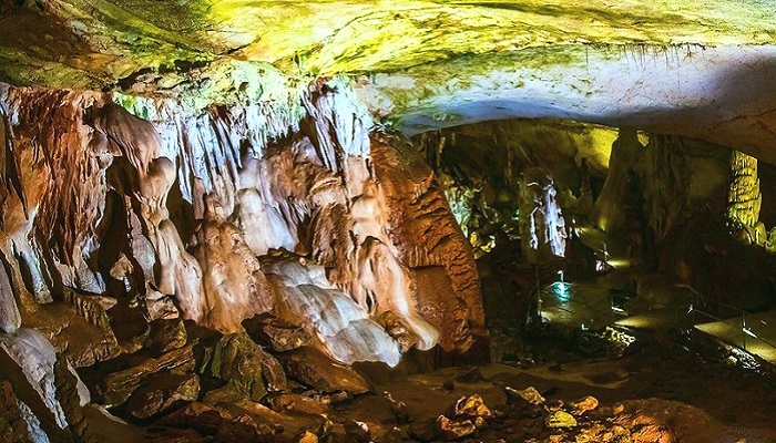 Фото Мраморная пещера в Крыму