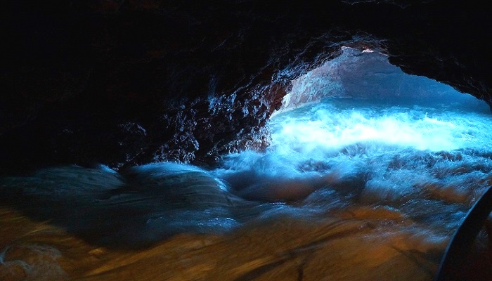 Фото Река в пещере Кизил-Коба