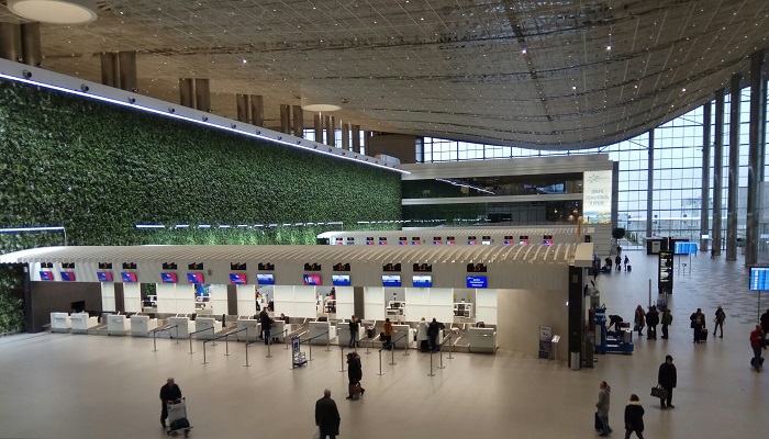 Стойки регистрации аэропорта Симферополь