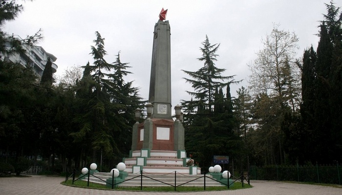 Памятник первому правительству республики Таврида
