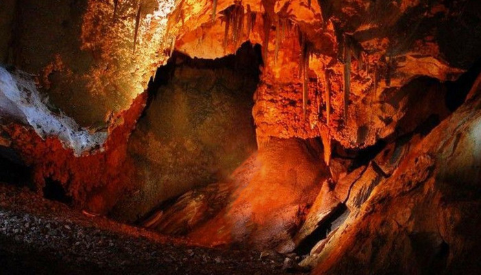 Пещера Караби-Яйла