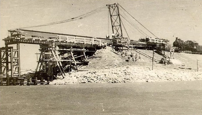 фото Крымский мост после Отчественной Войны