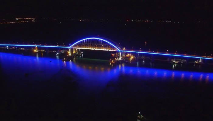 фото Крымский мост ночью