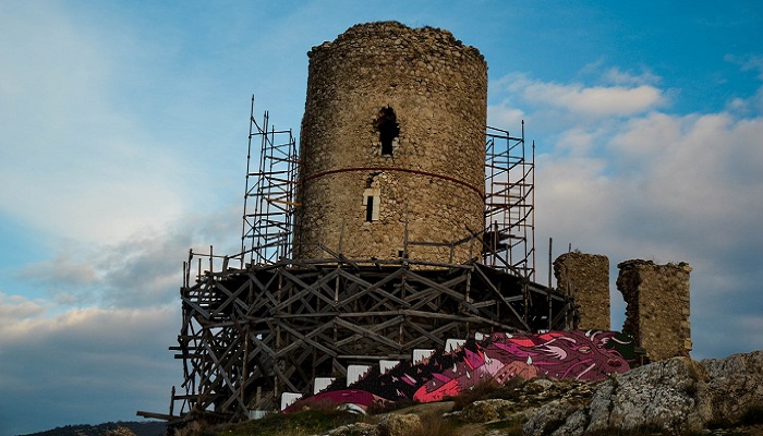 фото башня крепости Чембало