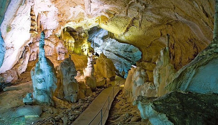 Фото Мраморная пещера в Крыму