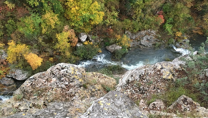 Фото Туристический маршрут в Чернореченском каньоне