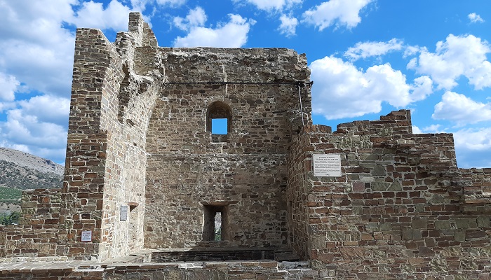 Башня Лукини ди Фиески ди Лаванья Судакской крепости