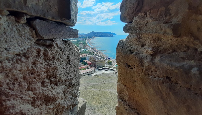 Вид на город с Судакской крепости