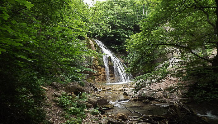 Место силы в Крыму водопад в долине Сотера