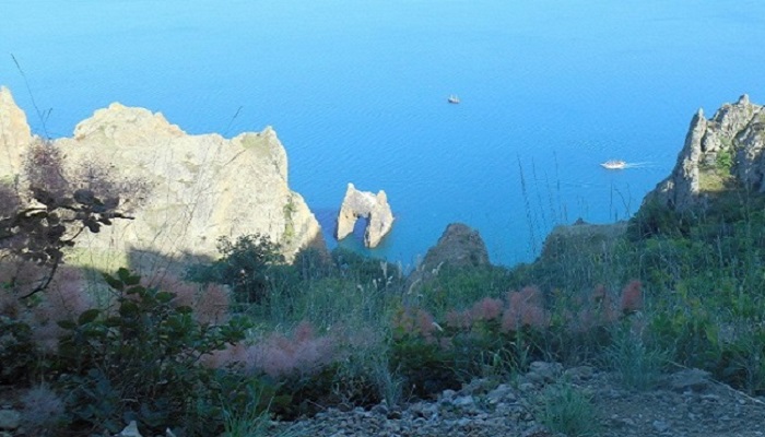 Фото Золотые ворота в Крыму вид с Карадага